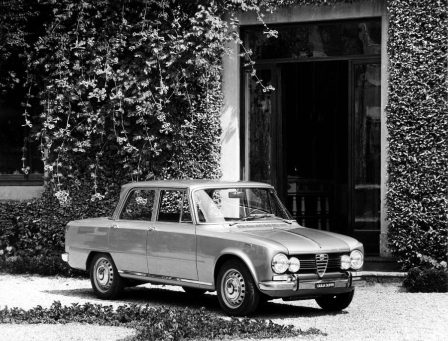  Alfa Romeo Giulia Super (105.26) 1967 года  (фото 4 из 9)
